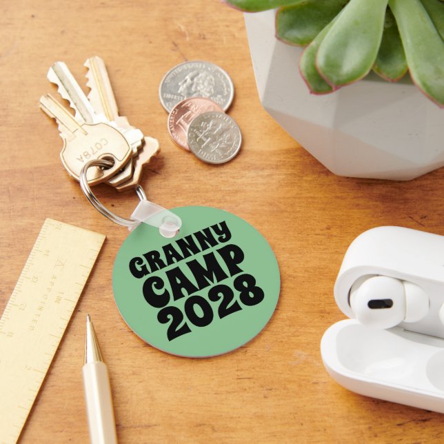 Text des Retro-Granny-Camps Schlüsselanhänger (Schreibtisch)
