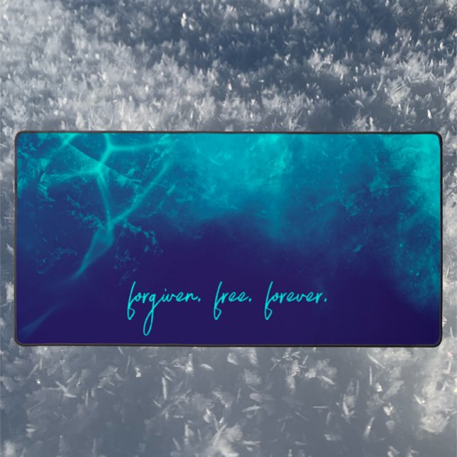 Texte personnalisé Pardonné Cool Moderne Christian (Unique cool custom text desk mat. Teal blue ice nebula with modern editable Christian faith quote.
)