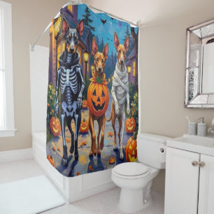 Thai Ridgeback Halloween-Kostüm beim Süßigkeiten-S Duschvorhang