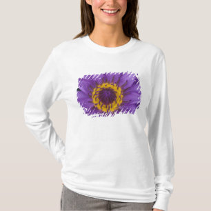 Thailand, Bangkok, Lila und gelber Lotus T-Shirt