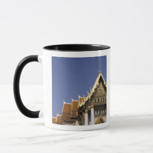 Thailand, Bangkok. Morgensonne reflektiert von Tasse