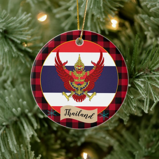Thailand, Roter Büffel, kariert und thailändische  Keramik Ornament (Baum)