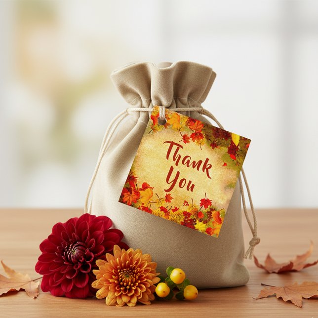 Thank You Autumn Leaves on Old Paper Background  Geschenkanhänger (Von Creator hochgeladen)