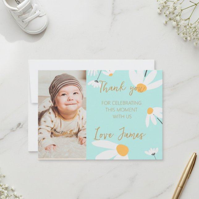 Thank you card template with photo of Daisy, blue  Dankeskarte (Von Creator hochgeladen)