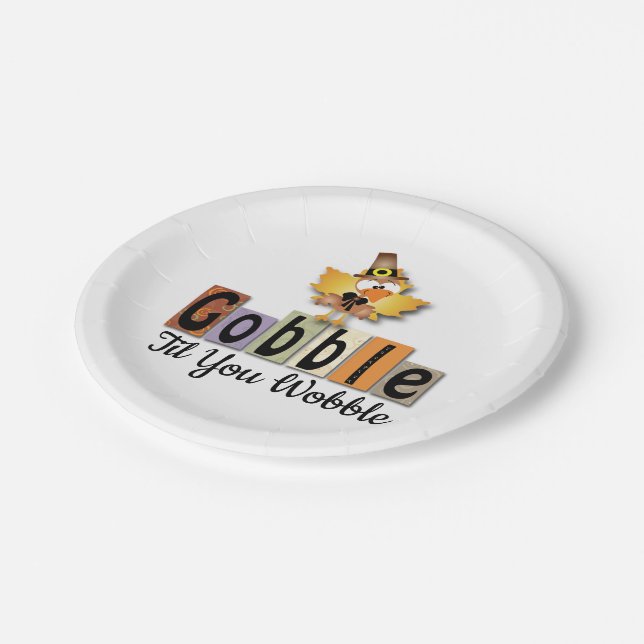 Thanksgiving Gobble Til You Wobble Turkey Pappteller (Schrägansicht)