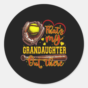 That's My Granddaughter Out There Softball Grandma Runder Aufkleber