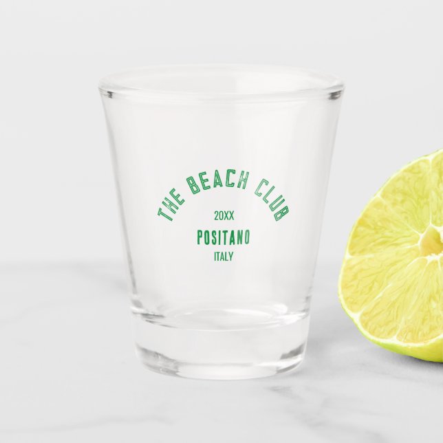 The Beach Club Green Custom Crest Schnapsglas (Vorderseite)