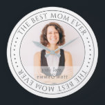 The Best Mom Ever Modern Classic Photo Große Wanduhr<br><div class="desc">This simple and classic design is composed of serif typography and add a custom photo. "The Best Mom Ever" circles the photo of your mom,  mother,  mum etc.</div>