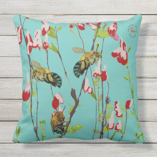 The Blue Banded Bee on Aqua von Chrissy Wild Kissen