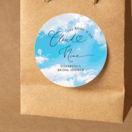 The Bride Is On Cloud Nine Elegant Bridal Shower Runder Aufkleber