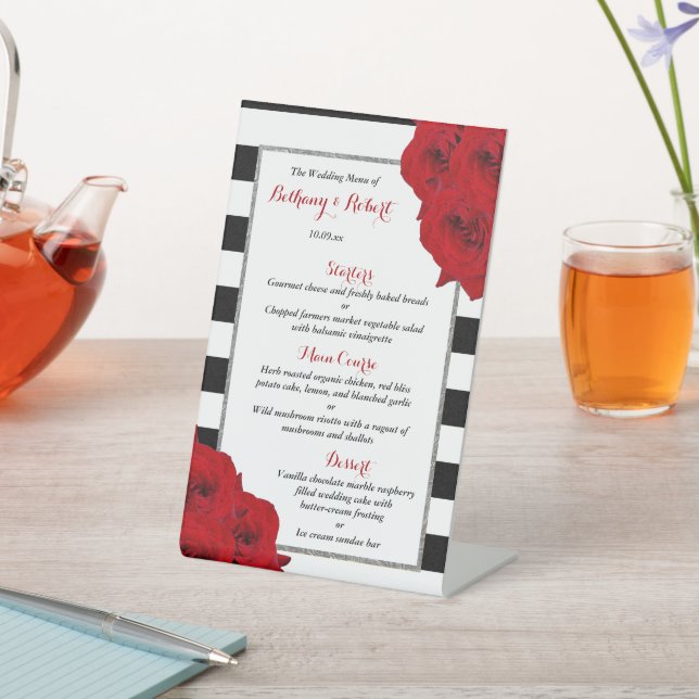 The Chic Modern Luxe Wedding Collection - Rote Ros Sockelschild (In SItu)