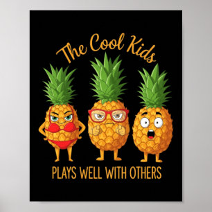 The Cool Kids spielt mit anderen Pineapple Crew Poster