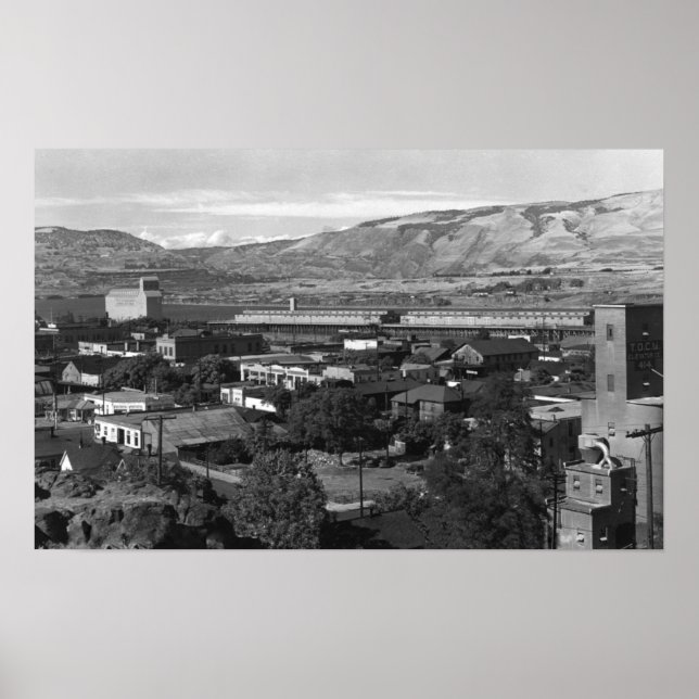 The Dalles, Oregon Dock View von der 4th Street Poster (Vorne)