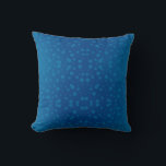 The design conveys a calm and cozy atmosphere kissen<br><div class="desc">Blue pillow with a pattern of turquoise circles on a gradient background from dark to light blue. The design conveys a calm and cozy atmosphere.</div>