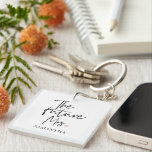 The Future Mrs and Your Name Modern Beauty Schlüsselanhänger<br><div class="desc">Mit der Einführung von "The Future Mrs. and Your Name" Modern Beauty Gift Set von Zazzle Celebrate die fröhliche Gelegenheit der Zukunft Mrs. mit einem modernen Schönheitsgeschenk Set von Zazzle, das Luxus, Personalisierung und Stil kombiniert. Dieses exklusive Geschenkgutschein-Set soll ihr auf ihrem Weg zur Ehefrau ein ganz besonderes Gefühl geben....</div>