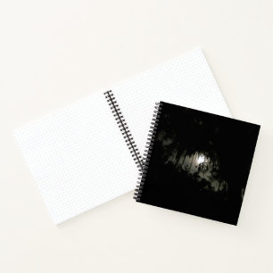 The Haunting Dark Night Bullet Journal Notizbuch