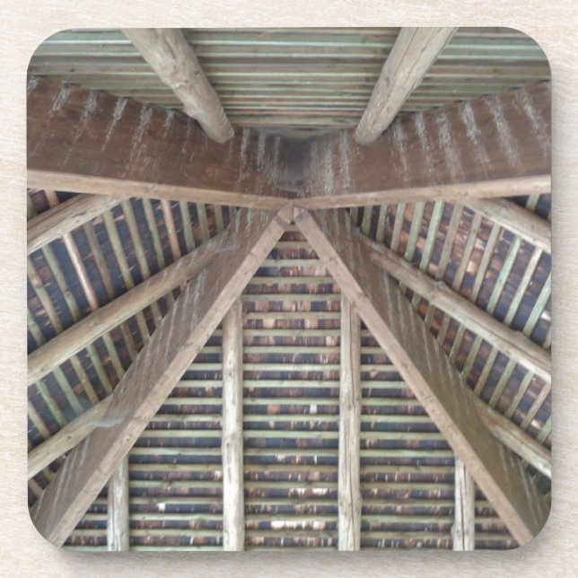 The inside of a wooden roof untersetzer (Vorderseite)