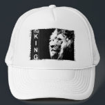 The King Modern Eleganter Pop Art Lion Kopfvorlage Truckerkappe<br><div class="desc">The King Modern Elegant Pop Art Lion Head Template White Baseball Trucker Hut.</div>