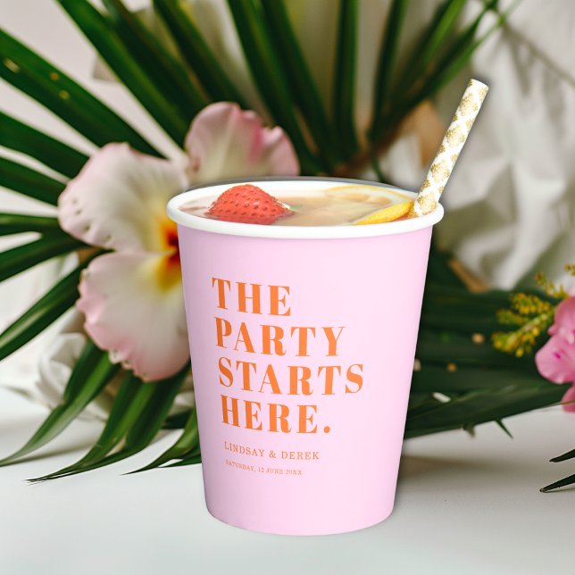 The Party Stars Here! Bold Font Wedding Pappbecher (The Party Stars Here! Bold Font Wedding Paper Cups)