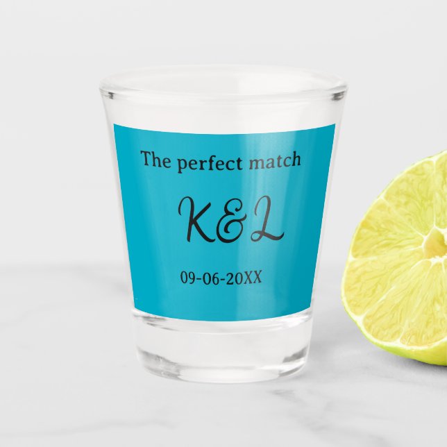The perfect match couple name letter date blue sim schnapsglas (Vorderseite)