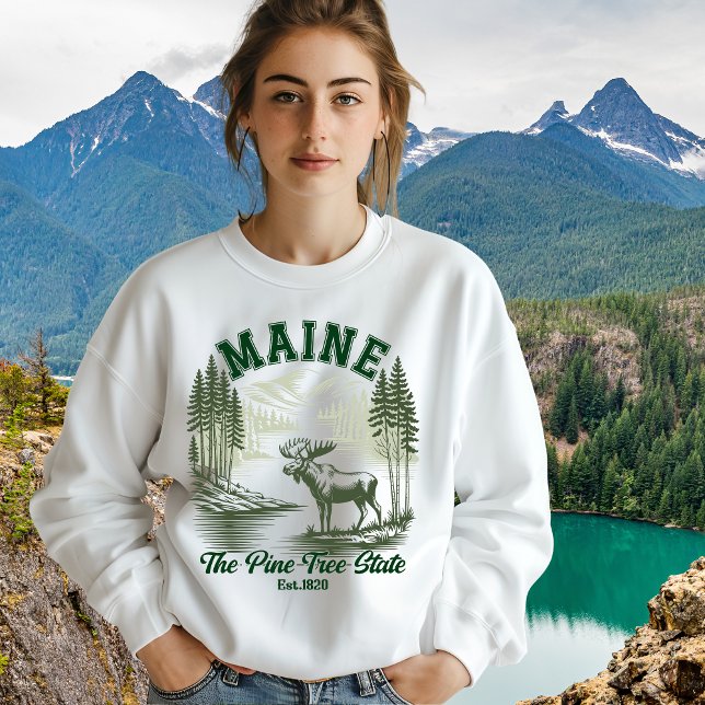 The Pine Tree State  - Mountain Forest View Sweatshirt (Von Creator hochgeladen)