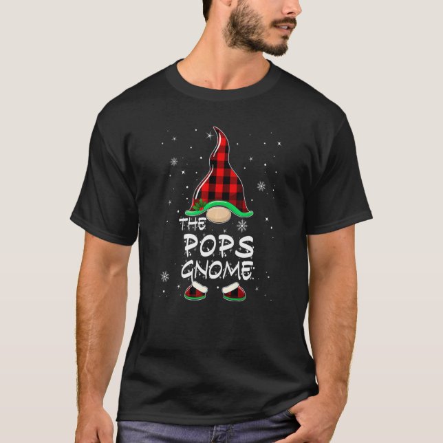 The Pops Gnome Red Buffalo Plaid Christmas Pajama T-Shirt (Vorderseite)