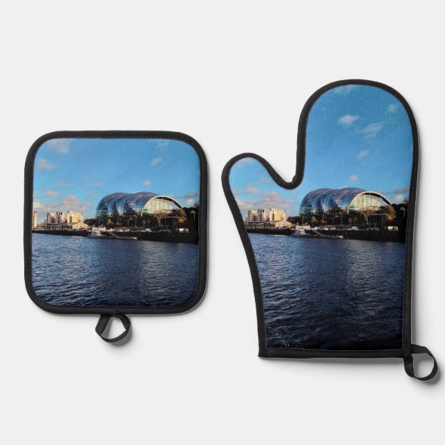 The Quayside Ofenhandschuh & Topflappen-Set (Vorderseite)