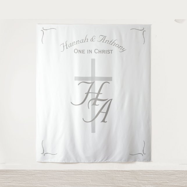 The Refined Catholic Silver & White Wedding Wandteppich (Vorderseite)