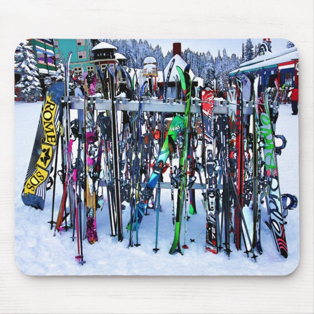 The Ski Party - Skis and Poles Mousepad (Vorne)