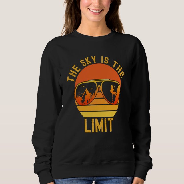 The Sky Is The Limit Retro Sunset Rock Climbing Cl Sweatshirt (Vorderseite)