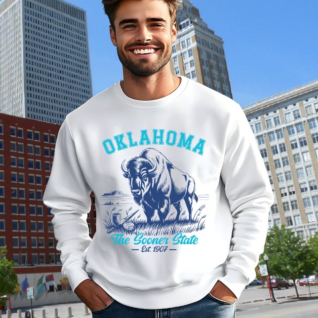 The Sooner State Buffalo Illustration Gift  Sweatshirt (Von Creator hochgeladen)