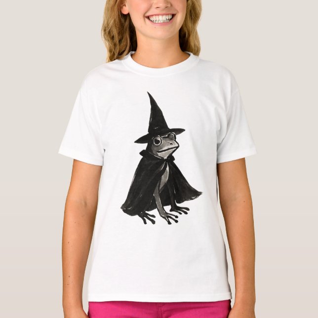 The Witch Frog – Ink Brush Halloween Design on T-Shirt (Vorderseite)