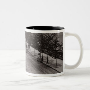 Themse-Damm (Sepia-Foto) Zweifarbige Tasse