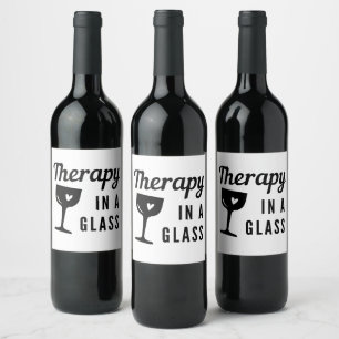 Therapie in einem Glas Zitat Weinetikett