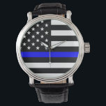 Thin Blue Line Flag (Vereinigte Staaten) Armbanduhr<br><div class="desc">"Dünne blaue Linie" ist ein Begriff, der sich normalerweise auf den Begriff der Polizei als die Linie bezieht, die die Gesellschaft vom Abstieg in gewalttätiges Chaos behalte.[1] Das "Blau" in "dünner blauer Linie" bezieht sich auf die blaue Farbe der Uniformen vieler Polizeiabteilungen. Dies ist die Thin Blue Line Flag auf...</div>