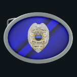Thin Blue Line mit Abzeichen Ovale Gürtelschnalle<br><div class="desc">Dieses Design soll die mutigen Männer und Frauen ehren,  die unsere Gemeinschaften schützen. Dieses Symbol für Polizei,  Sheriff und Strafverfolgung ist eine schöne grafische Hommage an diejenigen,  die dienen und diejenigen,  die das ultimative Opfer gemacht haben.</div>