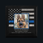 Thin Blue Line - Officer K9 EOW - Foto für Polizei Erinnerungskiste<br><div class="desc">Ehre deinen besten Partner und besten Freund mit dieser Thin Blue Line Police Hund Custom Foto Frame Keepake Box . Personalisieren Sie mit Ihrem K9-Offizier Foto, Name, Datum des Endes der Uhr . Zitat: Geboren zur Liebe, Fortbildung, Loyal bis zum Ende. COPYRIGHT © 2020 Judy Burrows, Black Dog Art -...</div>
