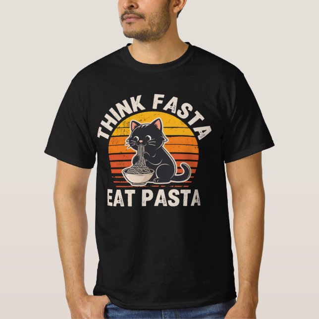 Think Fasta Eat Pasta Shirt – Funny Cat Pasta Love (Vorderseite)
