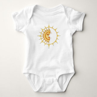 This adorable baby bodysuit strampler