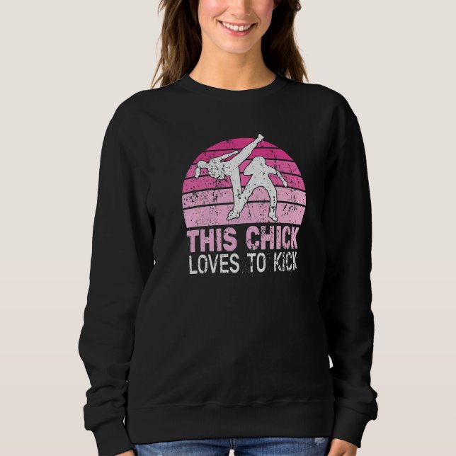 This Chick loves to kick girl  retro ginga capoeir Sweatshirt (Vorderseite)