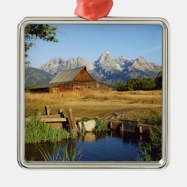 Thomas A. Moulton Barn Silbernes Ornament (Vorne)