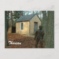 Thoreau-Statue und Kabine