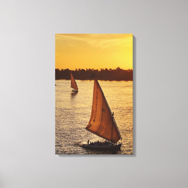 Three falukas with sightseers on Nile River at Leinwanddruck (Vorderseite)