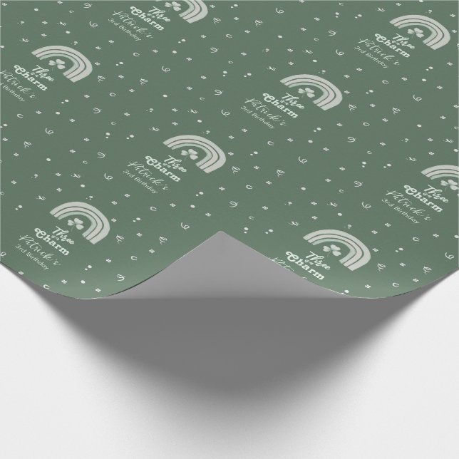 Three Is A Charm Shamrock Any Age Birthday Geschenkpapier (Ecke)
