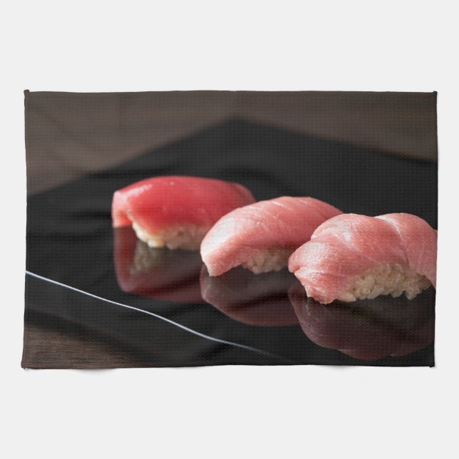 Three Maguro Stages Geschirrtuch (Horizontal)