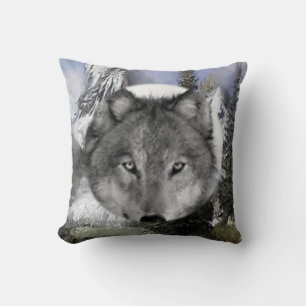 Throw Pillow Wolf Kissen
