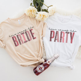 TIA Brautparty T-Shirt, Hier kommt der Bride T - S T-Shirt