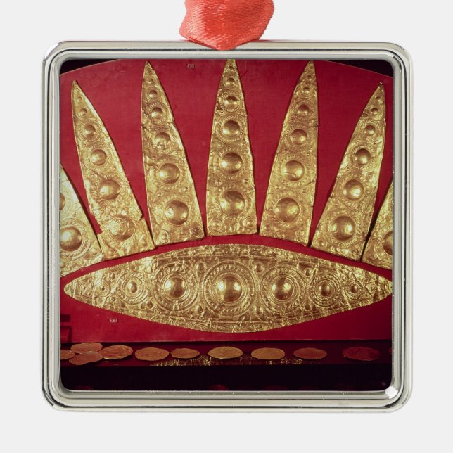 Tiara von Grab III Ornament Aus Metall (Vorne)