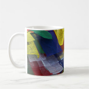 Tibetanische Gebets-Flaggen bei Boudhanath Stupa Kaffeetasse
