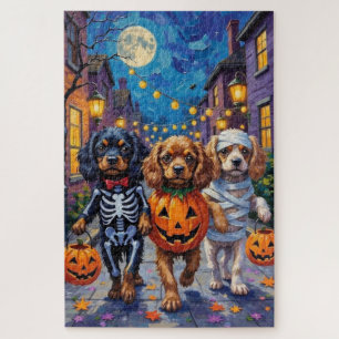 Tibetische Hunde Spaniens zu Halloween-Kostümen